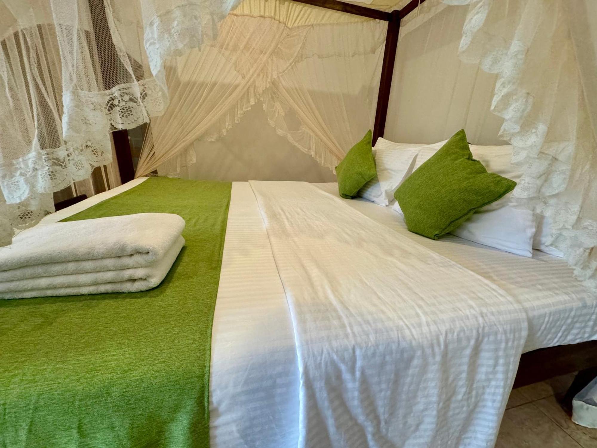 Brinkhouse Guesthouse , Unawatuna Beach Luaran gambar